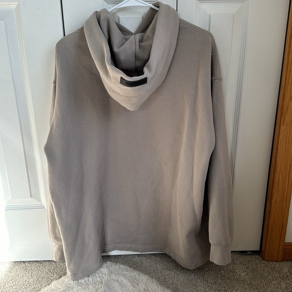 Fear of God ESSENTIALS relaxed hoodie - Picture 4 of 9